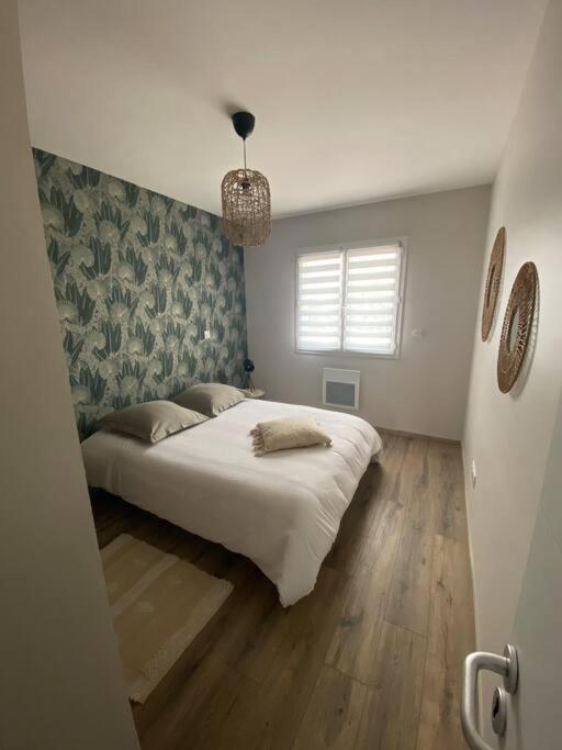 Maison Cosy A Fronton Luaran gambar